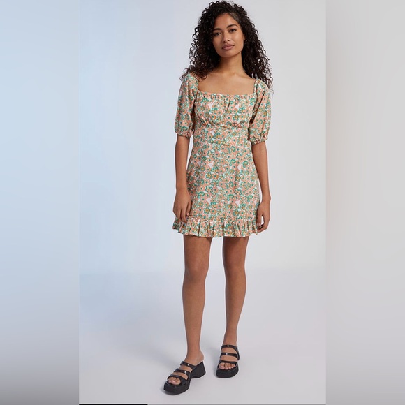 Obey Dresses & Skirts - Obey Cleo Floral Mini Dress with Puff Sleeves